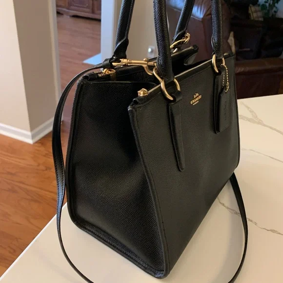 SOLD - COACH Crosby Leather Tote in Black - Excellent Condition - Picture 3 of 9